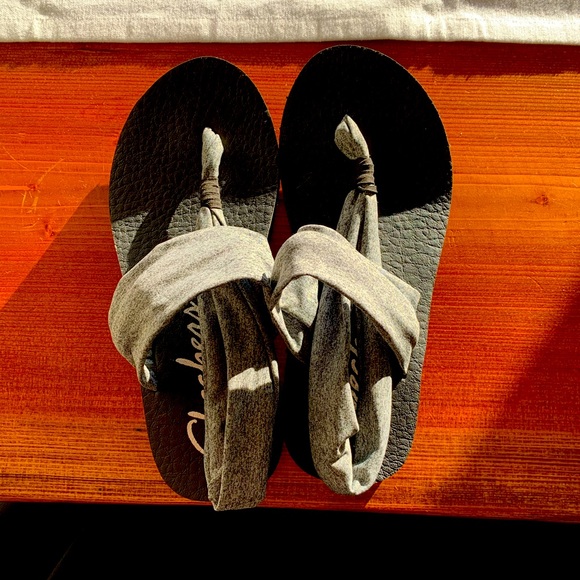 Skechers Yoga Sandals - Picture 1 of 3